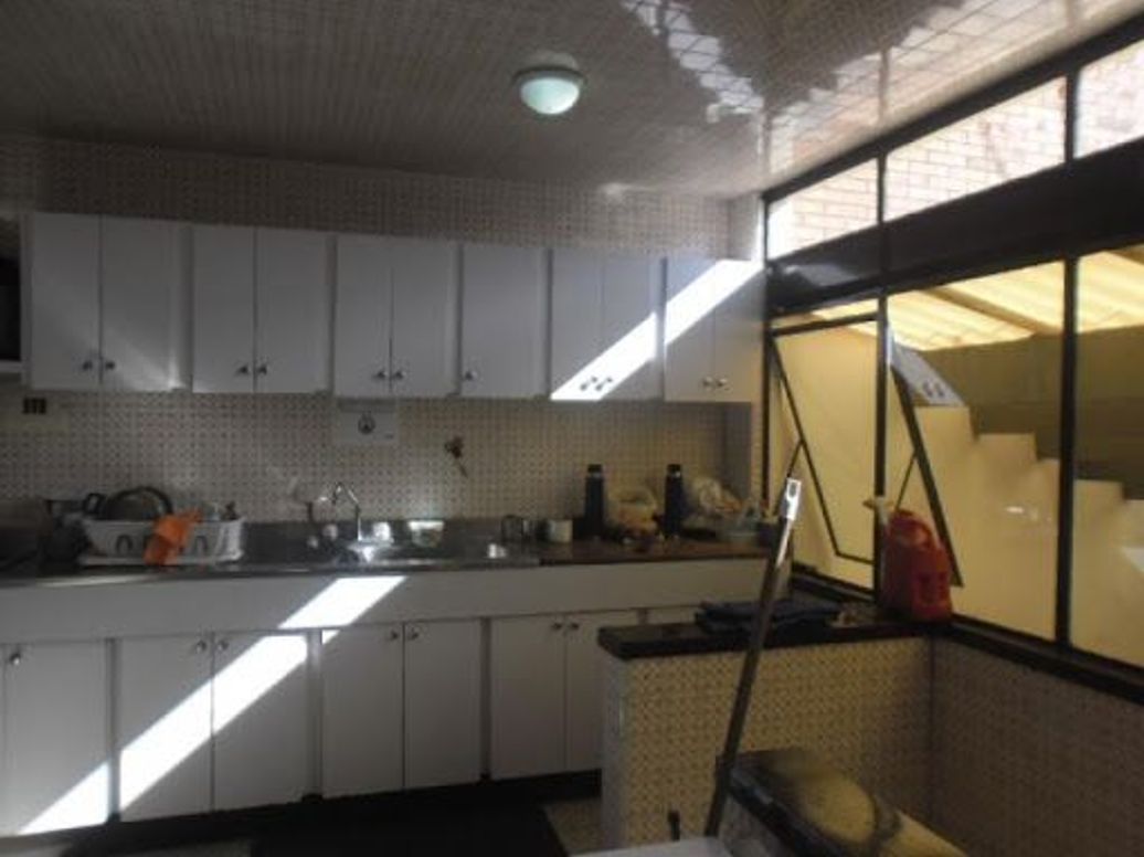 Casa de 6 alcobas en venta en Nicolas De Federman, Bogotá, 443 m² · foto 18 de 20
