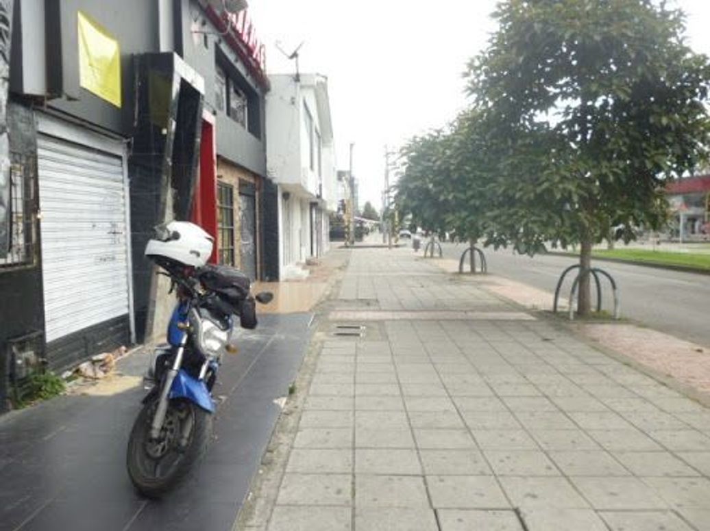 Casa de 5 alcobas en venta en Cedritos, Bogotá, 258 m² · foto 9 de 17