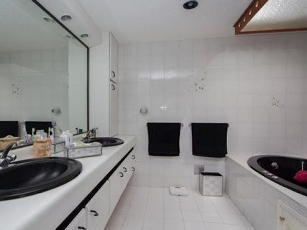 Casa de 5 alcobas en venta en Floresta De La Sabana, Bogotá, 619 m² · foto 11 de 20