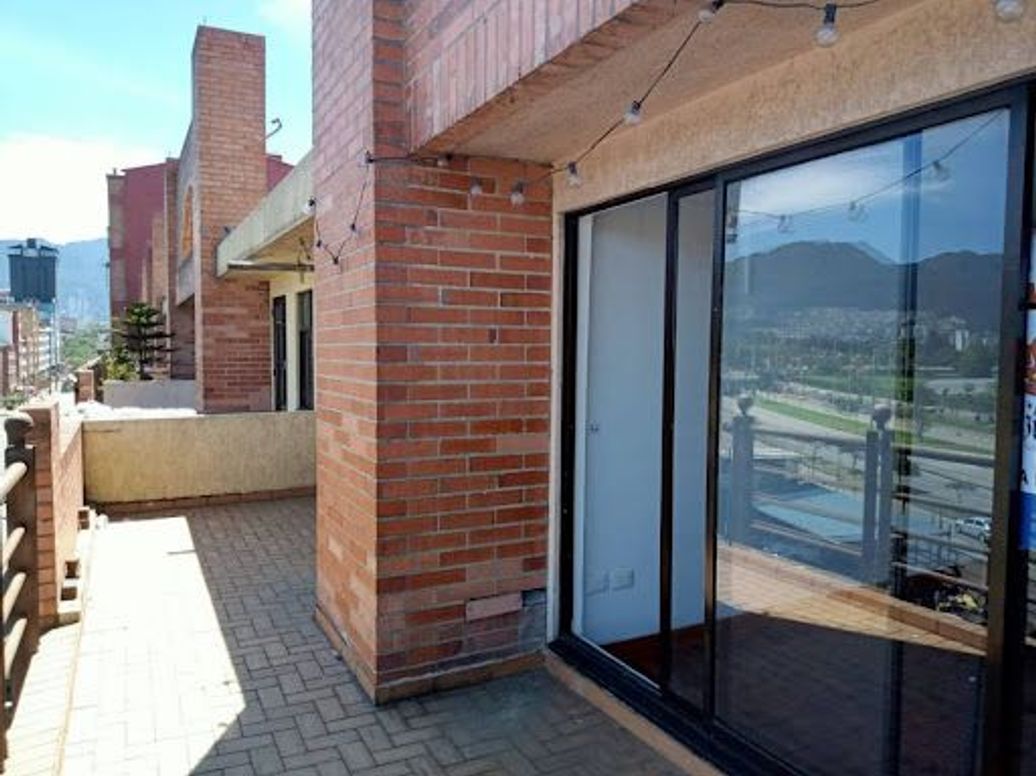 Apartamento de 6 alcobas en venta en Quinta Paredes, Bogotá, 137 m² · foto 8 de 20