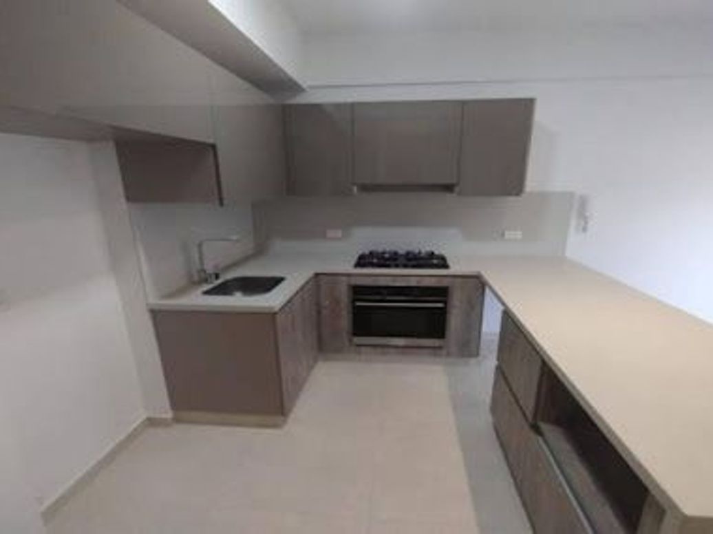 Apartamento de 3 alcobas en venta en Rincón Del Salitre, Bogotá, 75 m² · foto 8 de 20