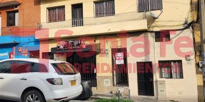 LA PROPIEDAD CUENTA CON RED DE GAS, 1 NIVEL, SALA COMEDOR, 2 CLOSET, COCINA INTEGRAL, 1 PATIO, PISO EN CERAMICA.
INMUEBLE SUJETO A VERIFICACIÓN DE DISPONIBILIDAD.