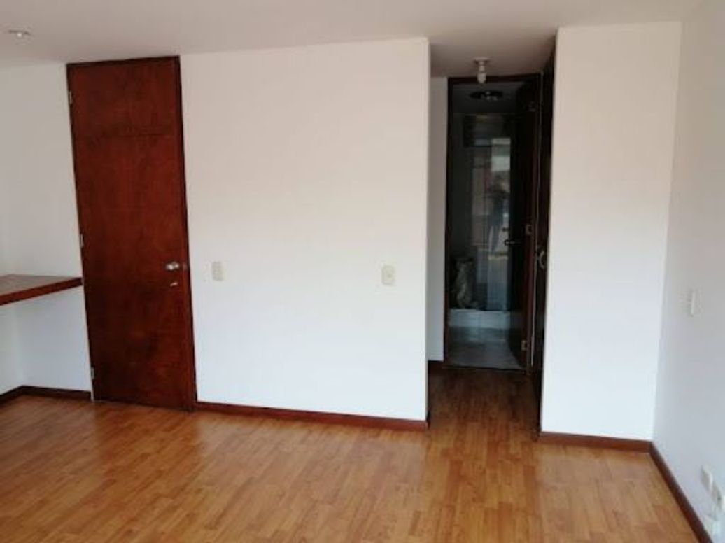 Apartamento de 3 alcobas en venta en Cedritos, Bogotá, 119 m² · foto 9 de 20