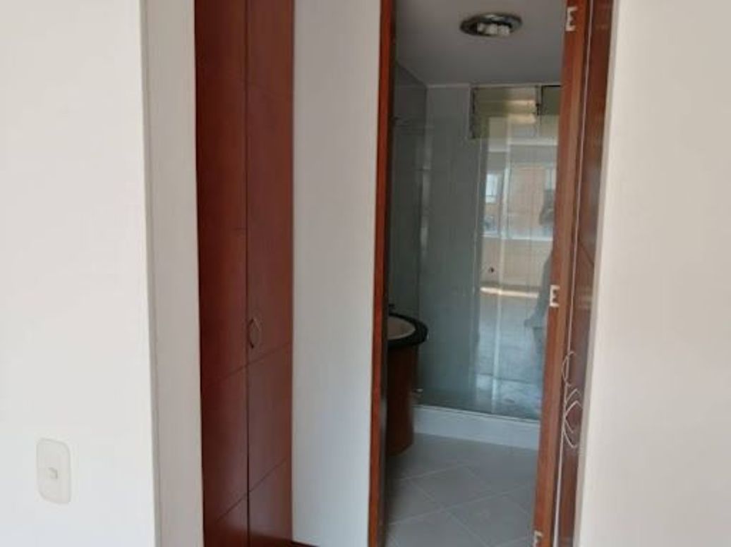 Apartamento de 3 alcobas en venta en Cedritos, Bogotá, 119 m² · foto 13 de 20