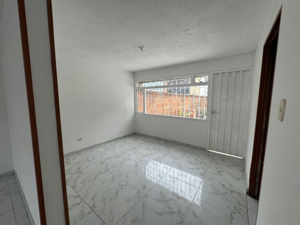 Casa de 6 alcobas en venta en Velodromo, Bogotá, 168 m² · foto 15 de 20