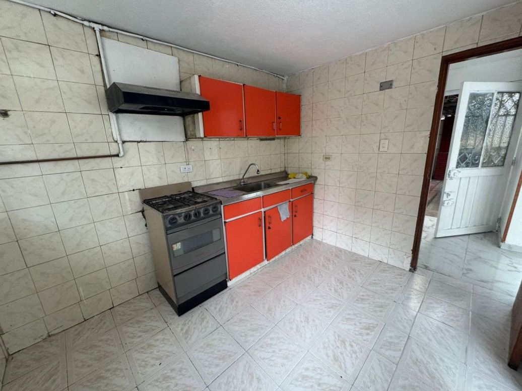 Casa de 6 alcobas en venta en Velodromo, Bogotá, 168 m² · foto 18 de 20