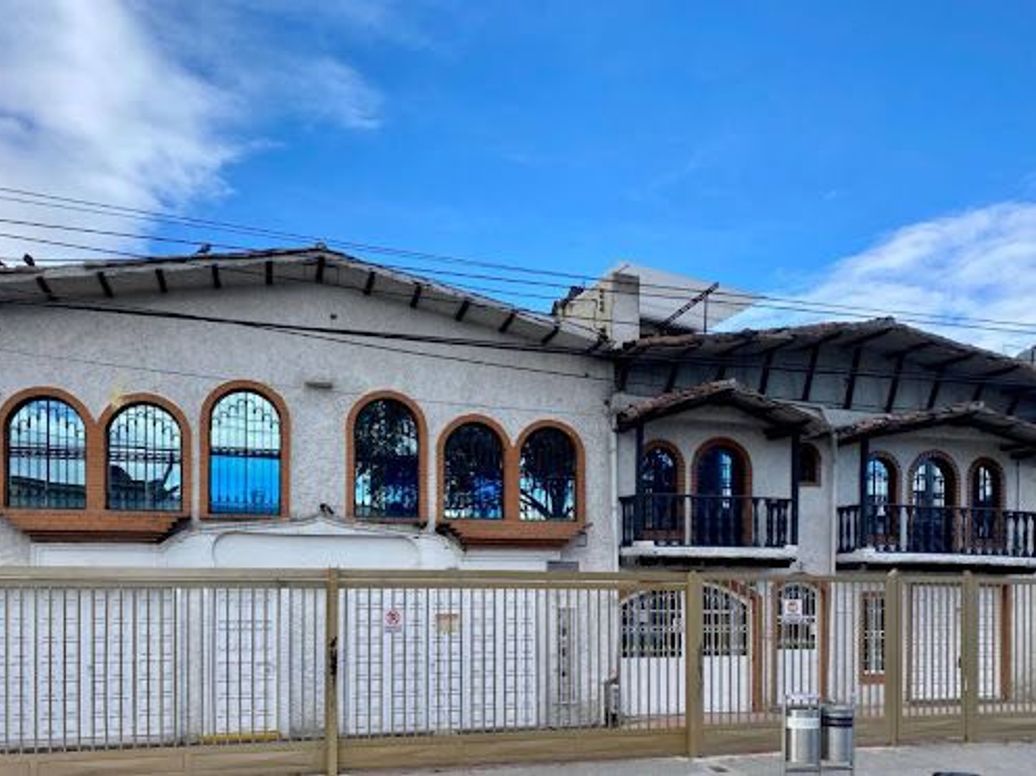 Casa de 8 alcobas en venta en Los Alcázares, Bogotá, 1120 m² · foto 10 de 10