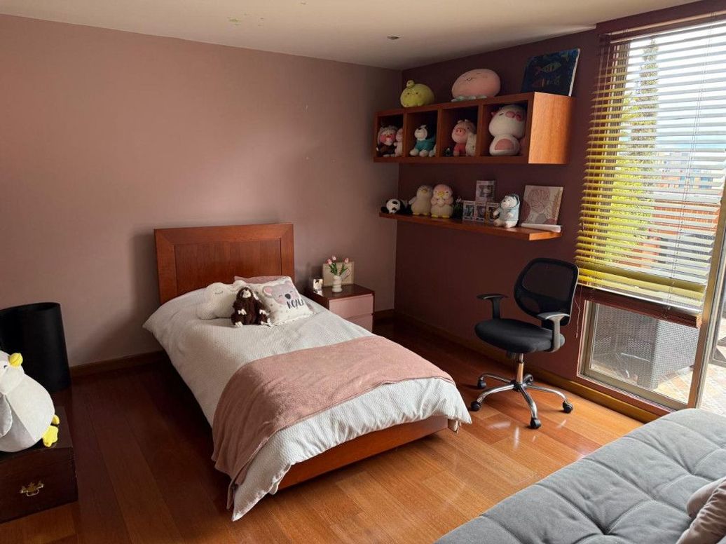 Apartamento de 3 alcobas en venta en Centro Norte Usaquen, Bogotá, 228 m² · foto 9 de 14