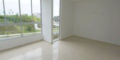 Soluciones Inmobiliarias Colombia ofrece hermoso apartamento piso 6 en Condina, cerca de centros comerciales y vía principal,el conjunto cuenta con:  sus zonas sociales, con espacios para la diversión para toda la familia.Piscina, juegos para niños, cancha  y salón social.2249
