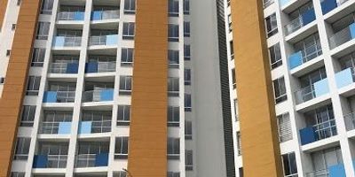 se vende espectacular apartamento de muy buen metraje en una de las mejores zonas de la ciudad, rodeado de naturaleza, cerca de iglesias, supermercados, universidades y zona comercial, con excelentes vias de acceso, ubicado en conjunto residencial con vigilancia 24 horas al dia, con piscina, canchas multiples, zona social, zonas verdes y zona para mascotas.