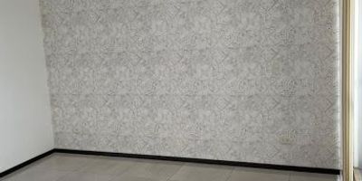 Sector Álamos apartamento en conjunto cerrado para la VENTA! 108 MTS, 3 habitaciones, cocina integral, balcón con excelente vista de la ciudad. Conjunto cerrado con piscina, zonas verdes, canchas diversas, juegos infantiles, gimnasio, cerca a vías principales, centros comerciales, colegios, universidades y más sitios de interés. 	
