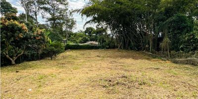 VENTA PERMUTA LOTE RUITOQUE ALTO COD:1077


▪️ÁREA : 1150 M2.
▪️TOPOGRAFIA PLANO .
▪️ESCRITURA PÚBLICA .
▪️DISPONIBILIDAD DE SERVICIOS PÚBLICOS .
▪️AGUA DE ACUEDUCTO Y VEREDAL .
▪️EXCELENTE VISTA .
▪️ PRECIO :  $ 450 MILLONES , NEGOCIABLES 
▪️ RECIBO PERMUTA 

INFORMES: 3015948700 - 3003681081
