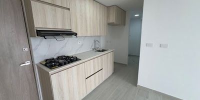 • Código del inmueble: 1285
• Ubicación: Guayabal , Medellín 
• Piso: 10
• Número de habitaciones: 3
• Número de baños: 2
• Sala-comedor
• Cocina
• Zona de ropas
• Parqueadero: Si
• ⁠Cuarto Útil: Si
• ⁠Arriendo: $2.700.000
• Mascotas: Si
• ⁠Estrato: 4
• ⁠Restricciones: No
• ⁠Calentador: Si
• ⁠Descripción o punto de referencia: Cerca al centro de la moda , con excelentes rutas de transporte público, unidad cerrada con amplias zonas comunes, una opción ideal para vivir cerca de todo