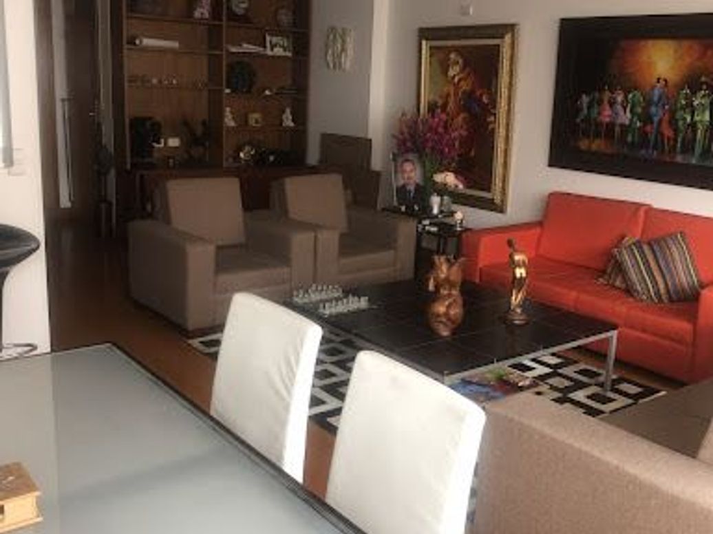 Apartamento de 3 alcobas en venta en Santa Barbara, Bogotá, 134 m² · foto 5 de 14