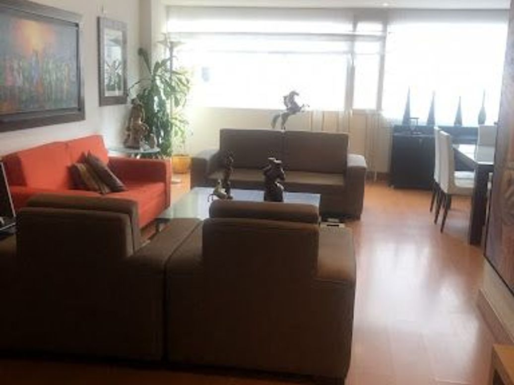 Apartamento de 3 alcobas en venta en Santa Barbara, Bogotá, 134 m² · foto 4 de 14