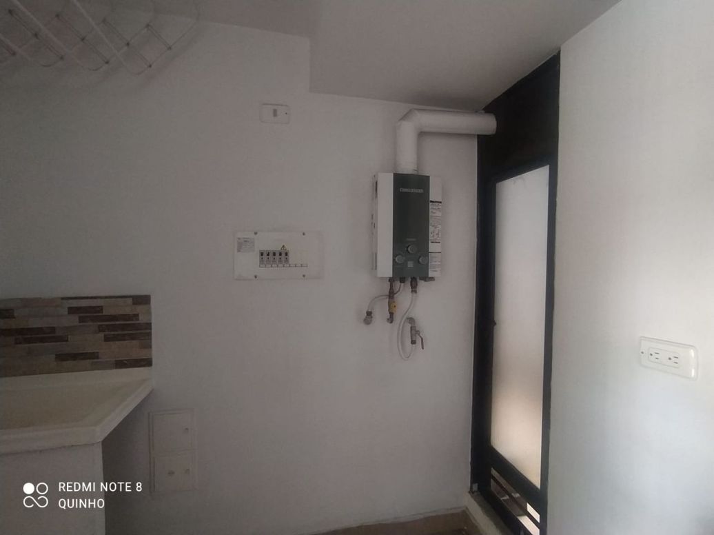 Apartamento de 2 alcobas en venta en Granada Norte, Bogotá, 42 m² · foto 13 de 20
