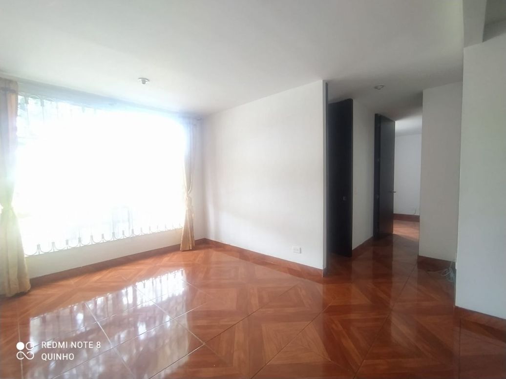 Apartamento de 2 alcobas en venta en Granada Norte, Bogotá, 42 m² · foto 12 de 20