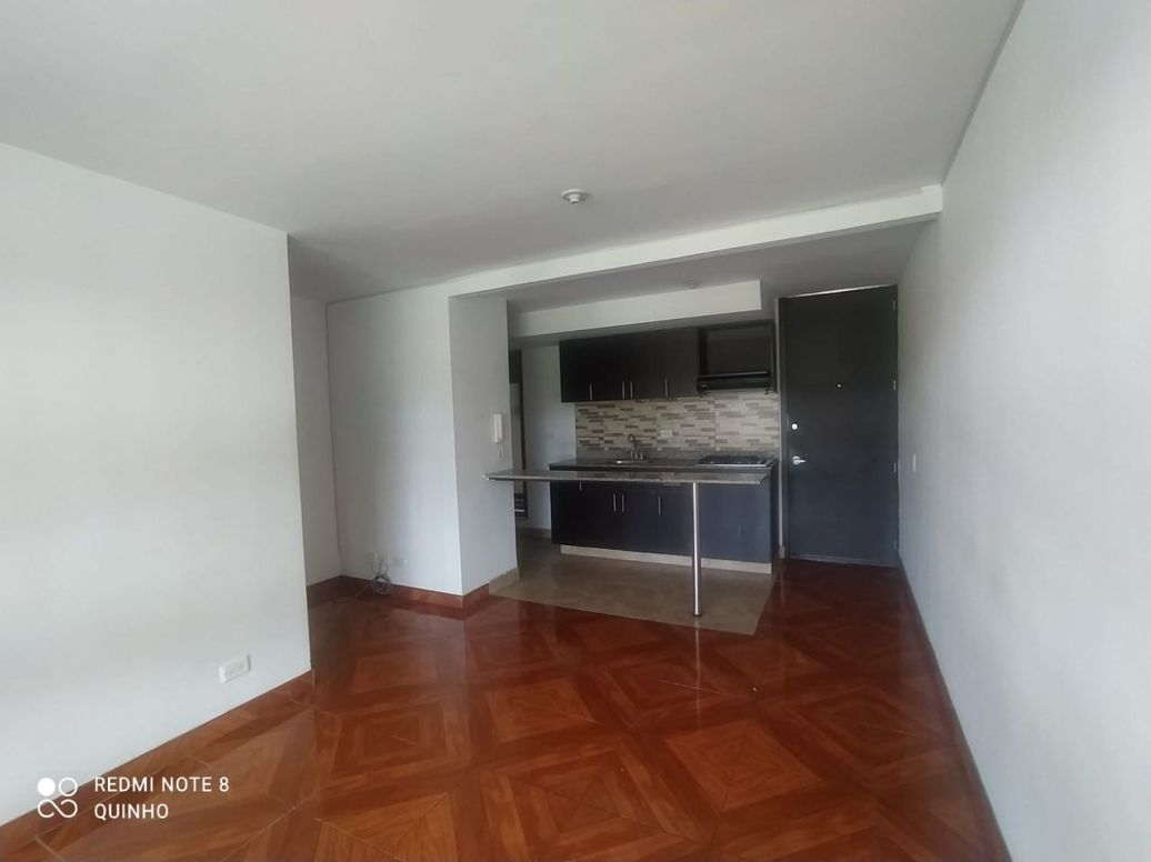 Apartamento de 2 alcobas en venta en Granada Norte, Bogotá, 42 m² · foto 3 de 20