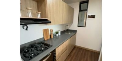 ¡Oportunidad única en La Ceja, Antioquia! Proyecto sobre planos con entrega pronta ?

¿Sueñas con tener tu propio apartamento nuevo, moderno y lleno de zonas para disfrutar?
Este proyecto es perfecto para ti.
*Precio especial: $475.000.000
*La constructora lo vende en $555.000.000, ¡te ahorras $80 millones!
*Entrega en solo 5 meses, mientras otros se entregan en 2 años.
*Una inversión inteligente, segura y con gran valorización garantizada.
*Cuenta con parqueadero y cuarto útil.

Zonas comunes que enamoran, vive rodeado de espacios pensados para tu bienestar y diversión:

Cancha polideportiva, Club House, Co-Working, Zona de fogata, Playground para niños, Running y sendero ecológico, Zona picnic, Sauna y turco, Spa de bicicletas, Spa, Salón social, Gimnasio totalmente dotado, Piscina, Zona de mascotas, Social Kitchen.

Un sector de alta valorización, rodeado de naturaleza, fácil acceso y cerca de todo lo que necesitas. Este apartamento sobre planos te ofrece lo mejor:
*Entrega rápida
*Precio más bajo 
*Zonas de lujo
*Gran rentabilidad y calidad de vida

¡No te pierdas esta gran oportunidad, contáctanos y déjanos tener el privilegio de atenderte!
