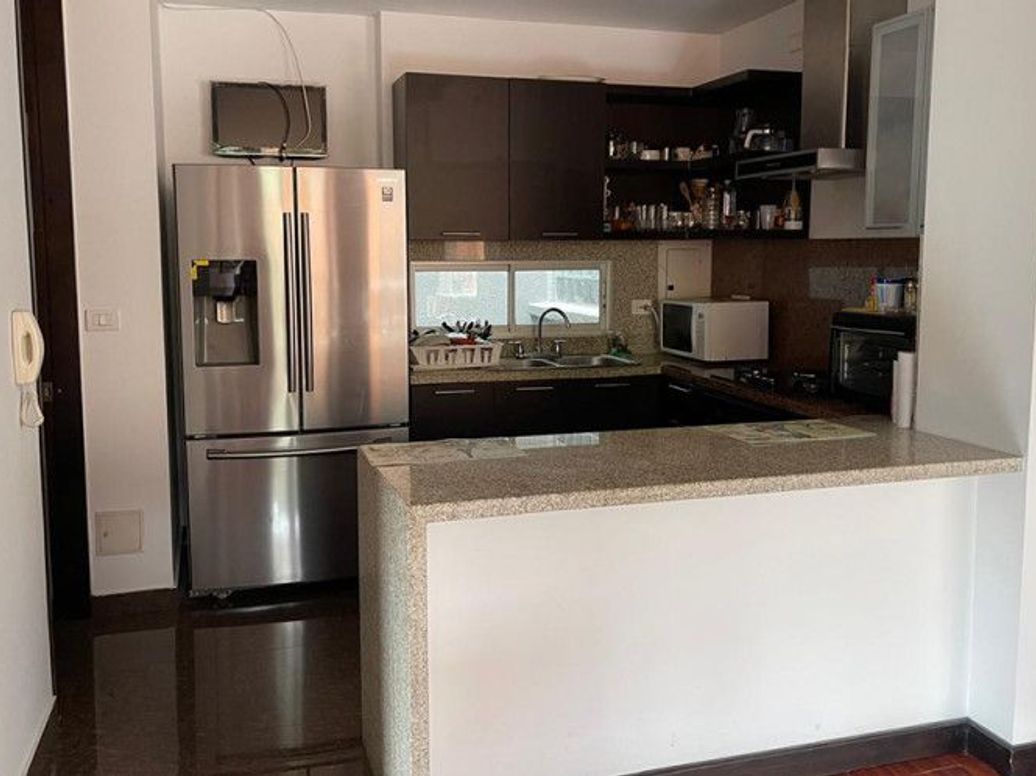 Apartamento de 3 alcobas en venta en Santa Barbara Occidental, Bogotá, 155 m² · foto 7 de 10