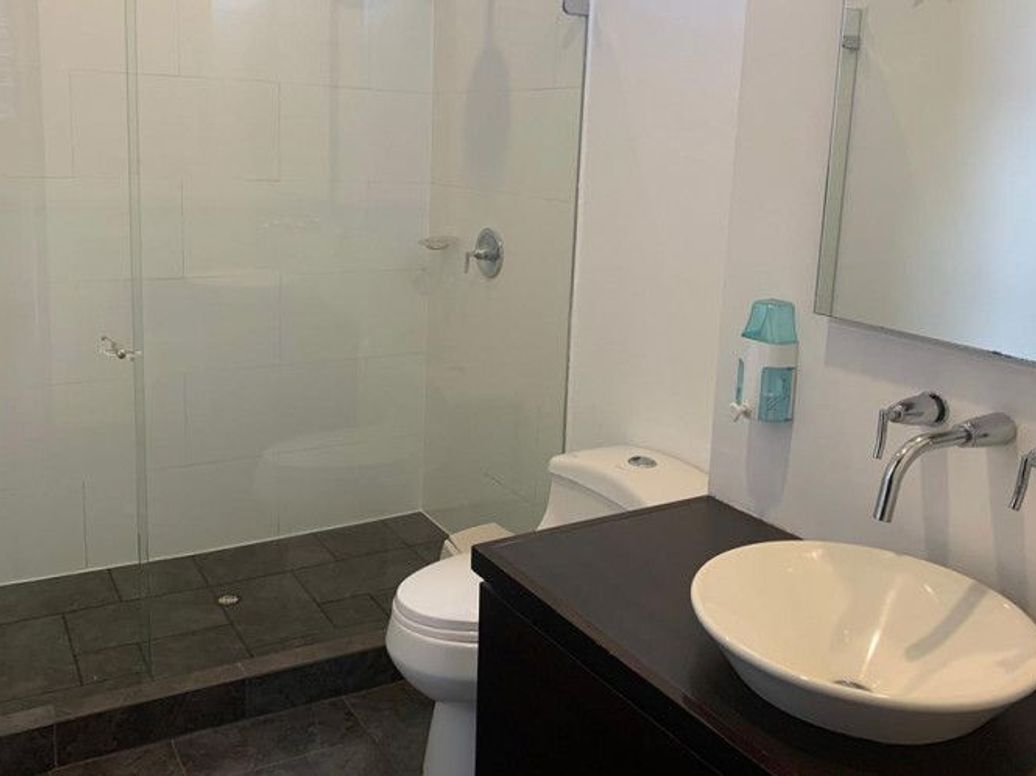 Apartamento de 3 alcobas en venta en Santa Barbara Occidental, Bogotá, 155 m² · foto 10 de 10