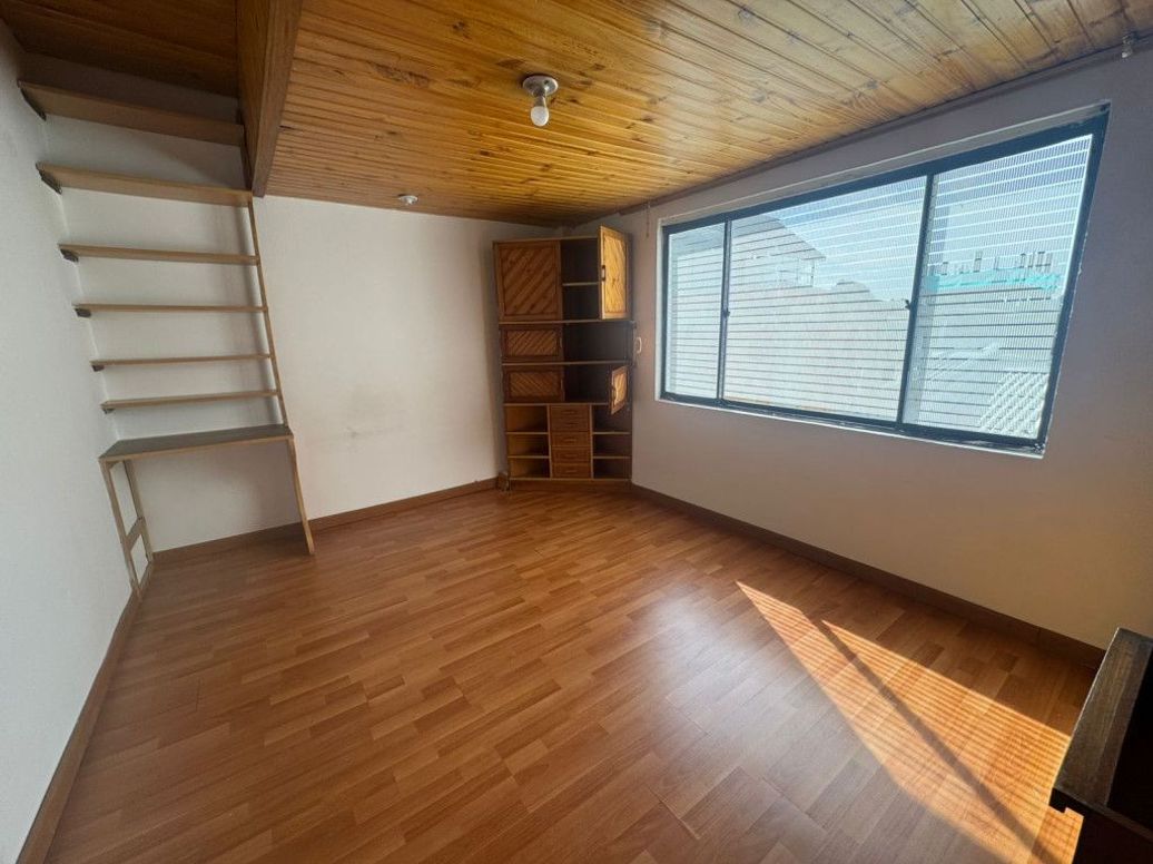 Apartamento de 6 alcobas en venta en Ciudad Berna, Bogotá, 150 m² · foto 5 de 18