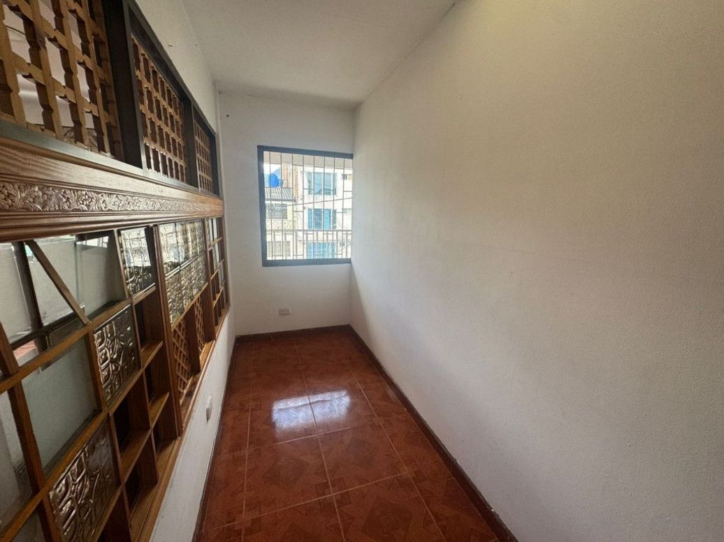Apartamento de 6 alcobas en venta en Ciudad Berna, Bogotá, 150 m² · foto 11 de 18