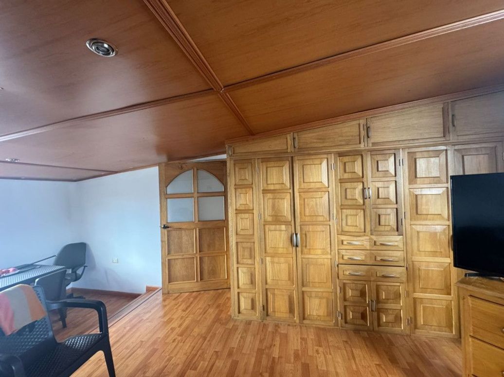 Apartamento de 6 alcobas en venta en Ciudad Berna, Bogotá, 150 m² · foto 14 de 18