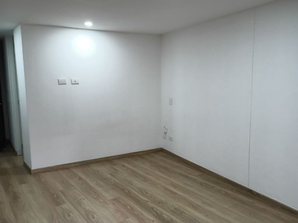 Apartaestudio en venta en Santa Barbara, Bogotá, 28 m² · foto 6 de 13