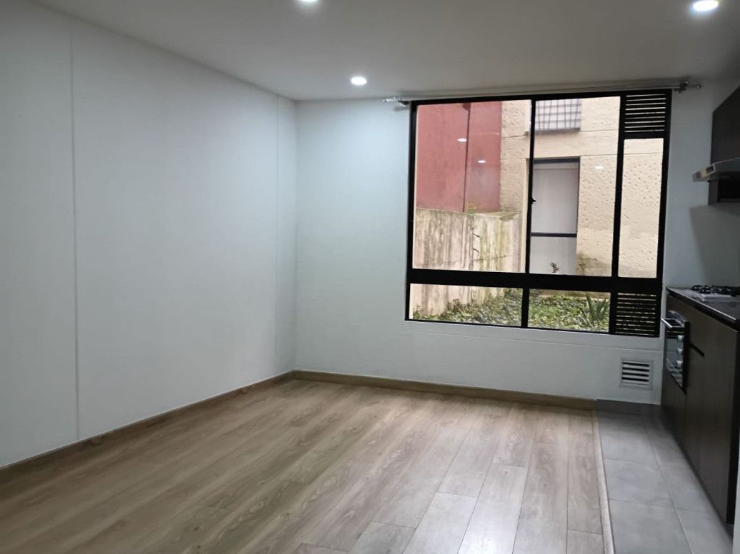 Apartaestudio en venta en Santa Barbara, Bogotá, 28 m² · foto 2 de 13
