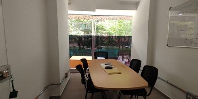 Descubre En Alberto Alvarez la oportunidad perfecta para tu negocio en local comercial de 20m, Este espacio abierto es ideal para el inicio de tu empresa, ofreciendo un ambiente acogedor para tus clientes. Ubicada estrategicamente cerca de vias principales, parques y con facil acceso al transporte publico y la estacion industriales del metro, garantiza un flujo constante de personas. No dejes pasar esta oportunidad. en el corazon de Ciudad Del Rio. con acceso a parqueaderos publicos en el sector. Contactanos hoy mismo para mas informacion!
Canon $3.000.000 + IVA