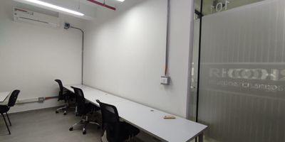 Descubre En Alberto Alvarez la oportunidad perfecta para tu negocio en local comercial de 18m, Este espacio abierto es ideal para el inicio de tu empresa, ofreciendo un ambiente acogedor para tus clientes. Ubicada estrategicamente cerca de vias principales, parques y con facil acceso al transporte publico y la estacion industriales del metro, garantiza un flujo constante de personas. No dejes pasar esta oportunidad. en el corazon de Ciudad Del Rio. con acceso a parqueaderos publicos en el sector. Contactanos hoy mismo para mas informacion!
Canon $3.000.000 + IVA 