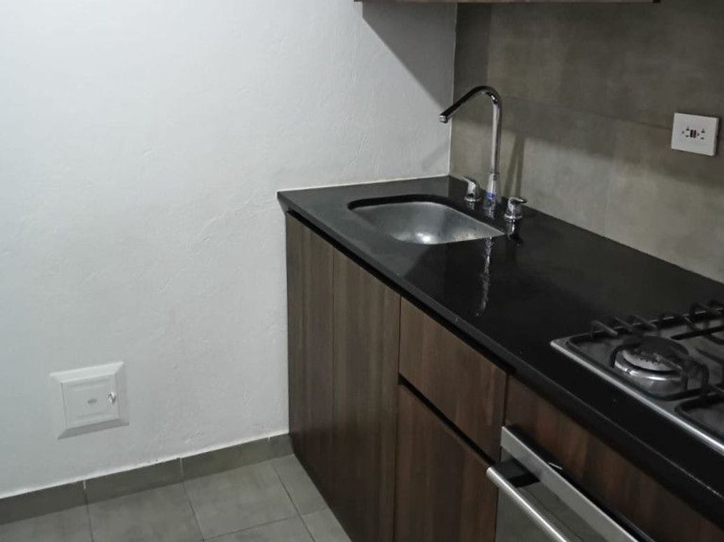 Apartaestudio en venta en Santa Barbara, Bogotá, 33 m² · foto 4 de 11