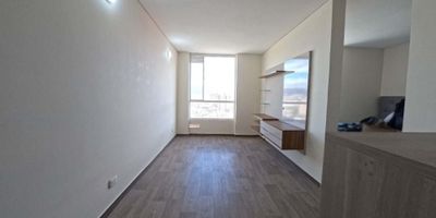 [ARR] ID HOUM: 161280

Entérate de todos los beneficios al arrendar con nosotros:
    • Asistencia e intermediación con el propietario
    • Firma tu contrato online
    • Arrienda sin burocracia, sin papeleos ni notarías

Departamento en arriendo, ubicado en el barrio Hayuelos, con una superficie construida de 37.00 m² y superficie total de 39.00  m². 

Sus principales características son:

    • Amoblado
    • 1 dormitorio
    • 1 baño
    • Admite mascotas
    • Cocina tipo americana
    • Piso 20
    • Año de construcción: 2025
            
Además, el inmueble cuenta con las siguientes amenidades:

    • Salón de eventos
    • Vigilancia 24 hrs
    • Ascensor
    • Zona de juegos
    • Zona de asadores

Si arriendas con nosotros, te brindamos asesoría personalizada durante todo el proceso.

Requisitos para arrendar con nosotros:

    • Arrienda sin codeudor*, fácil, rápido y seguro
    • Demuestra un ingreso mensual neto de al menos 2.5 veces el valor del arriendo (los ingresos mensuales se pueden complementar por las personas que vivirán en este inmueble)
    • Completa tu información básica y mándanos tus extractos bancarios o documentos que demuestren tus ingresos
    • No debes tener reportes negativos en centrales de crédito
        

IMPORTANTE:

    • Te invitamos a agendar una visita a esta propiedad
    • Si tienes alguna duda por favor puedes solicitar más información desde los portales como también contactarte directamente con nosotros
    
Más que una inmobiliaria, somos Houm.
*Aplican T&C