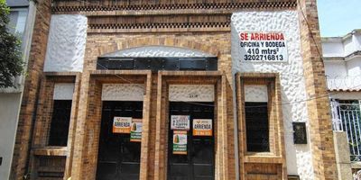 Local comercial en San Francisco código 36916. Cuenta con 410 Mt2, 5 baños, 6 oficinas. Para mayor información y revisar toda nuestra oferta visita nuestra pagina web: estebanrios.com o comuníquese a nuestro PBX: (607) 635 2877