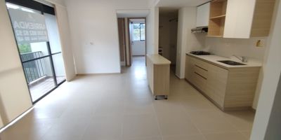 Apartamento ubicado en Rionegro sector el porvenir en unidad residencial. En el podras disfrutar espacios comodos, amplios y luminosos. Cuenta con una excelente ubicacion de facil acceso a transporte publico, colegio, universidad, centro comercial, parroquia, clinica u hospital, supermercado, gimnasio, restaurante, entidad bancaria, facil acceso a vias principales, permitiendote estar cerca de todo lo que necesitas.  con parqueadero privado y util.