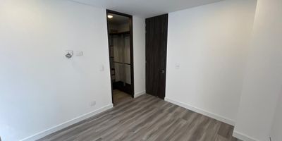 Apartamento Arriendo 140.53 mts Cundinamarca BOGOTÁ SANTA BARBARA Codigo Coninsa:93916