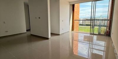 Apartamento en venta de 61 m², con vista exterior, ubicado en un 6to piso (Torre 6 Apto 603), con parqueadero privado descubierto (34) y acceso por ascensor. Ofrece 3 habitaciones, 2 baños, sala comedor, balcón, cocina integral y zona de lavandería, con pisos en porcelanato que brindan un ambiente moderno y fácil de mantener. El conjunto está diseñado para disfrutar en familia, con piscina, zona de juegos infantiles, salón de juegos, salón social y vigilancia privada las 24 horas. Su ubicación es estratégica, cerca al centro comercial Alfaguara, a almacenes de cadena como D1, y con cómodas vías de acceso por la Av. Sachamate y la Calle 31.
 h_property_nid_ref:  39259633960
 h_property_uuid_detail:  fc7a4e69-6a7f-4bc8-813e-bbb9d96646af
 ubicacion: Jamundí,Jamundí
 Inmueble ofertado por nuestro aliado HABI.