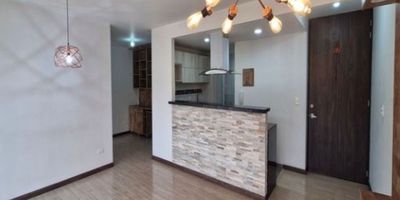 Esta propiedad en venta se encuentra en el Conjunto Residencial Naranjos del Edén, ubicado en Funza, Cundinamarca. Construcción moderna, este apartamento cuenta con una superficie total de 78.5 m² distribuidos en 3 habitaciones, 2 baños, Cocina , Zona de ropas, Estudio Parqueadero cubierto y Privado.

En sus zonas común este cuenta con Piscina, sauna y jacusi, salón de eventos, sala de juegos, asador, gimnasio y parqueadero de visitantes. El conjunto ofrece seguridad las 24 horas, zonas verdes, coworking y circuito cerrado de TV. esta propiedad es ideal para quienes buscan comodidad y entretenimiento en un entorno tranquilo.   DFF-728
