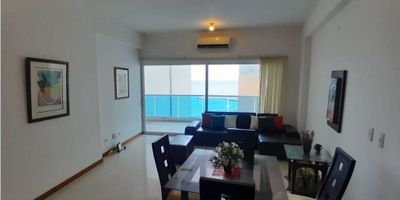 APARTAMENTO AMOBLADO EN ARRIENDO EN BOCAGRANDE Hermoso apartamento ubicado en excelente sector de la ciudad. Se arrienda completamente amoblado. Cuenta con 2 alcobas, 2 baños, clósets, sala, comedor, cocina, balcón, aires acondicionados. Cuenta con parqueadero, ascensores, piscina, gimnasio, vigilancia y zona infantil. La administración está incluida en el canon. También se puede arrendar sin amoblar. CÓDIGO WASI 9561779