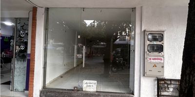 SE ARRIENDA MAGNIFICO LOCAL CON 50MTS2 CONSTRUIDOS  UBICADO EN   JUNIN/PIEDECUESTA.

EL LOCAL ESTA UBICADO EN UN PRIMER  PISO  BASTANTE AMPLIO, CONSTA DE 1 BAÑO, ZONA BUENA UBICACION. 

DESEAS ADQUIRIR MÁS INFORMACIÓN, PUEDES CONTACTARNOS: (???)6748172 - ??????????

SERVICIOS ,AGUA ,LUZ,GAS.

INGRESA AHORA A NUESTRA PÁGINA WEB PARA QUE ENCUENTRES LA VARIEDAD DE INMUEBLES QUE TENEMOS DISPONIBLES PARA TI: ???.??????????????????.???
