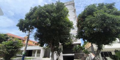 CÓDIGO INTERNO: 27552 - CANON INCLUYE ADMINISTRACIÓN. APARTAESTUDIO CUENTA CON 1 ALCOBA, 1 BAÑO CON DIVISIONES, SALA COMEDOR, COCINA INTEGRAL, RED DE GAS, ÁREA DE LABORES, CLOSET, PUNTO DE CONEXION PARA AIRES, PISO EN CERÁMICA Y CIELO RASO DRYWALL. EL CONJUNTO CUENTA CON VIGILANCIA 24/7, BALCÓN, ASCENSOR Y GARAJE CUBIERTO. CERCA A VÍAS PRINCIPALES, SUPERMERCADOS Y TRANSPORTE PÚBLICOS.