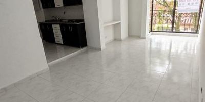 cómodo apartamento cerca a edificios residenciales, en un entorno comercial, supermercados cercanos, cercanía a las torres de bombona, zonas de restaurante, tiendas d1,y con excelente variedades de rutas de transporte público.