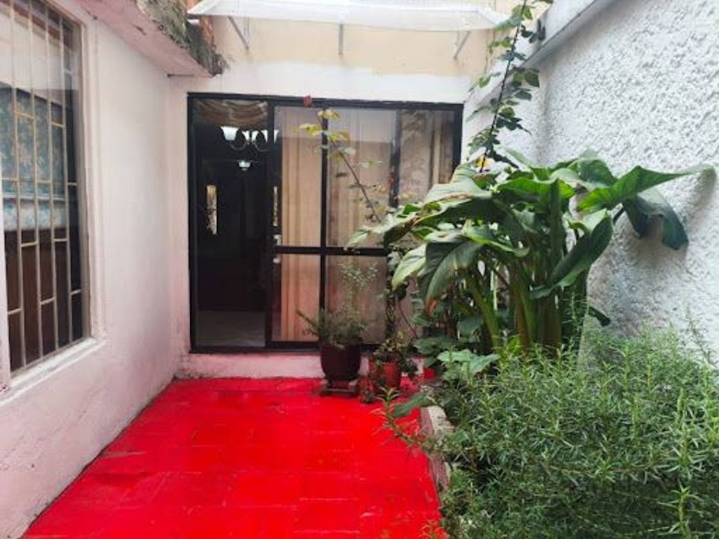 Casa de 7 alcobas en venta en Santa Isabel, Bogotá, 273 m² · foto 17 de 20
