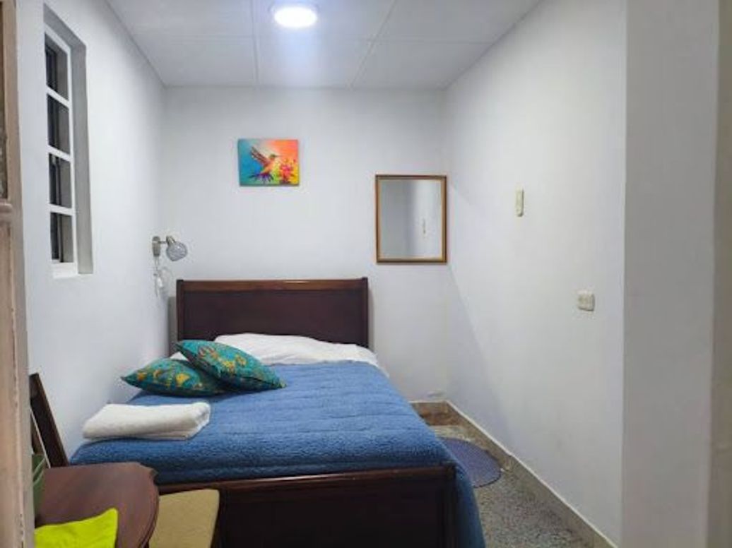 Casa de 7 alcobas en venta en Santa Isabel, Bogotá, 273 m² · foto 16 de 20