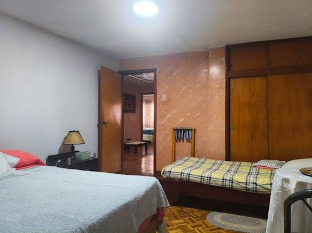 Casa de 7 alcobas en venta en Santa Isabel, Bogotá, 273 m² · foto 14 de 20