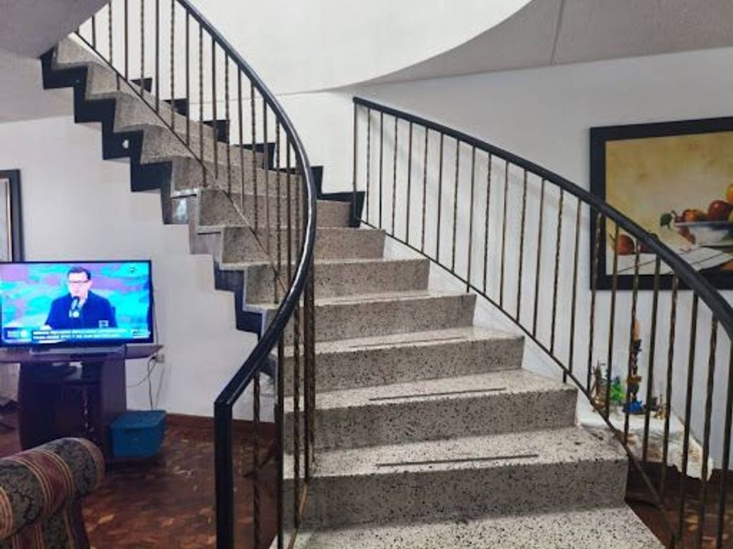 Casa de 7 alcobas en venta en Santa Isabel, Bogotá, 273 m² · foto 6 de 20