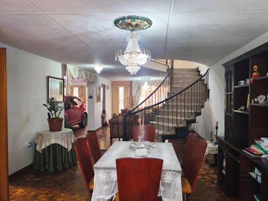 Casa de 7 alcobas en venta en Santa Isabel, Bogotá, 273 m² · foto 5 de 20