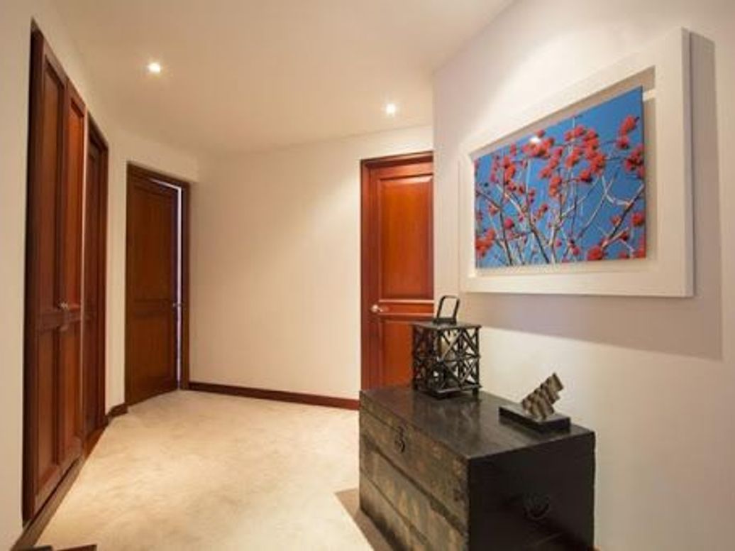 Apartamento de 4 alcobas en venta en Chicó Alto, Bogotá, 355 m² · foto 11 de 20