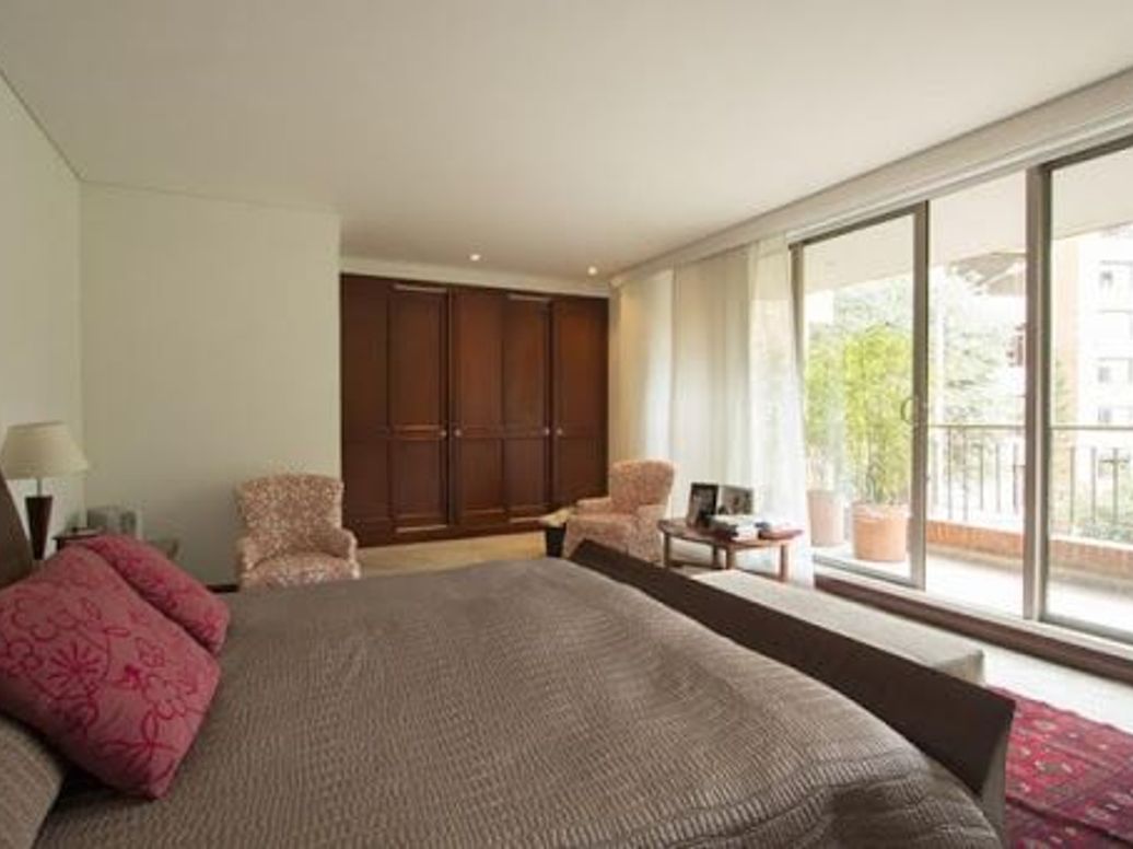 Apartamento de 4 alcobas en venta en Chicó Alto, Bogotá, 355 m² · foto 7 de 20